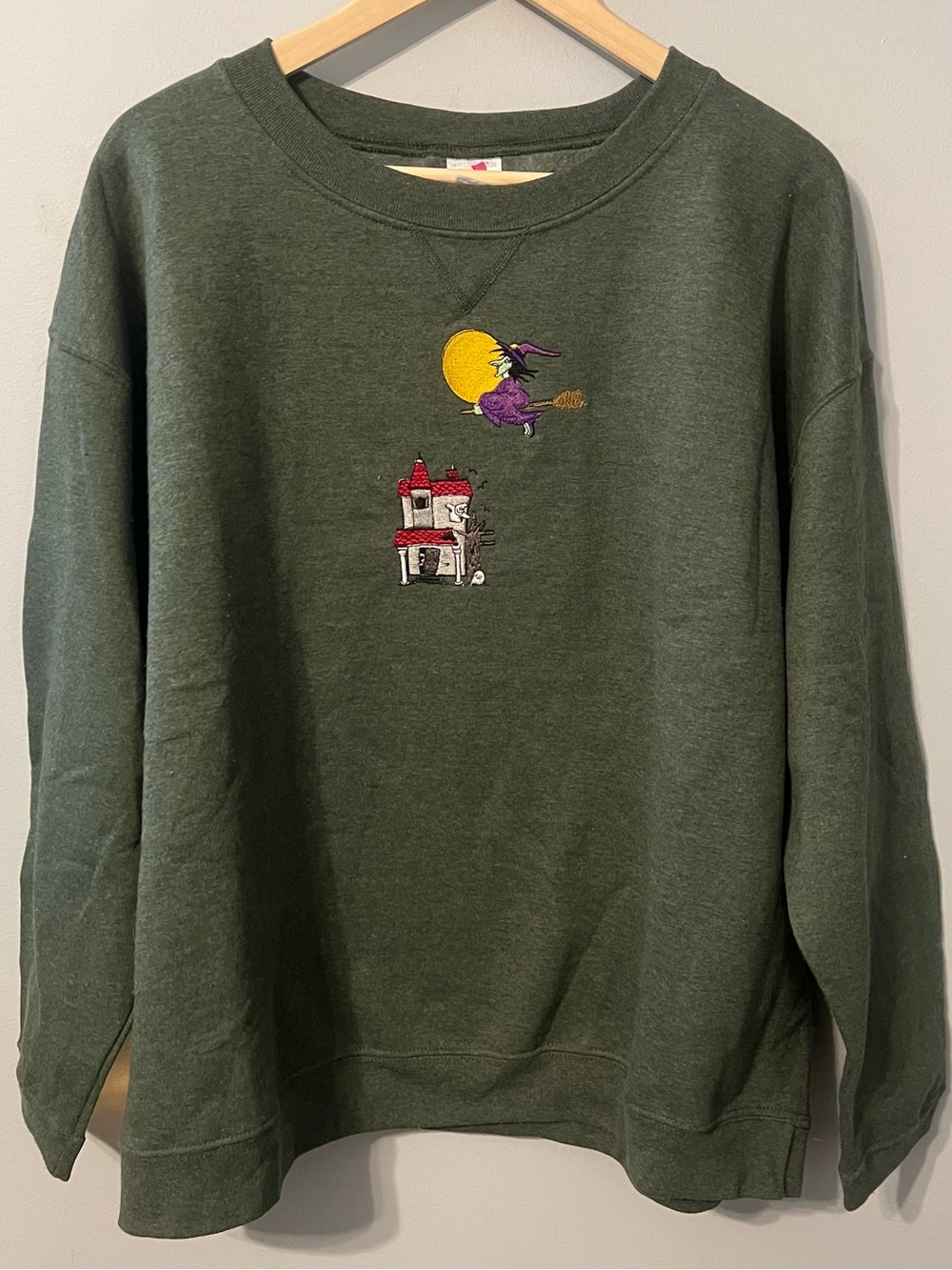 Vintage Halloween Embroidered Crewneck Size XL Green/Gray Sweatshirt - Back Hit